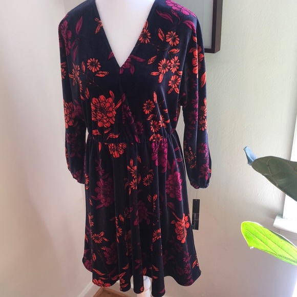 Maggy London velvet look dress NWT - Picture 1 of 8